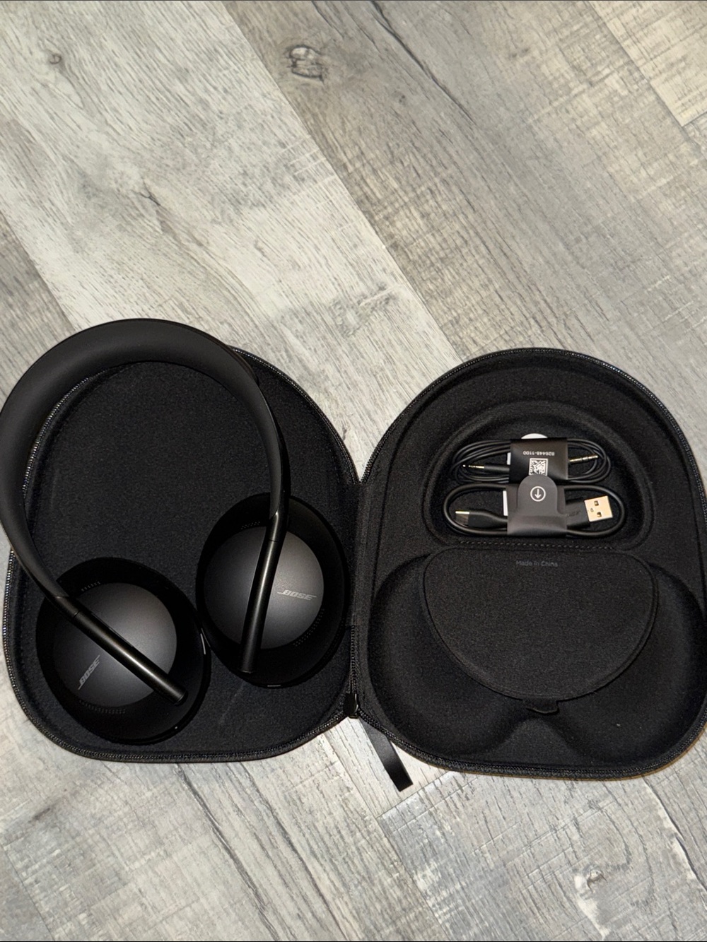 Bose Black Over-Ear Headphones with Carry Case
